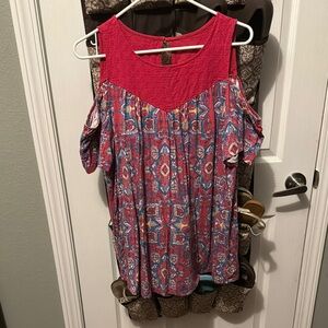 Women's Red and Blue Patterned Top